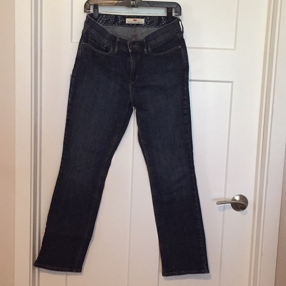 Women’s levi jeans